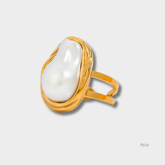Luna Pearl