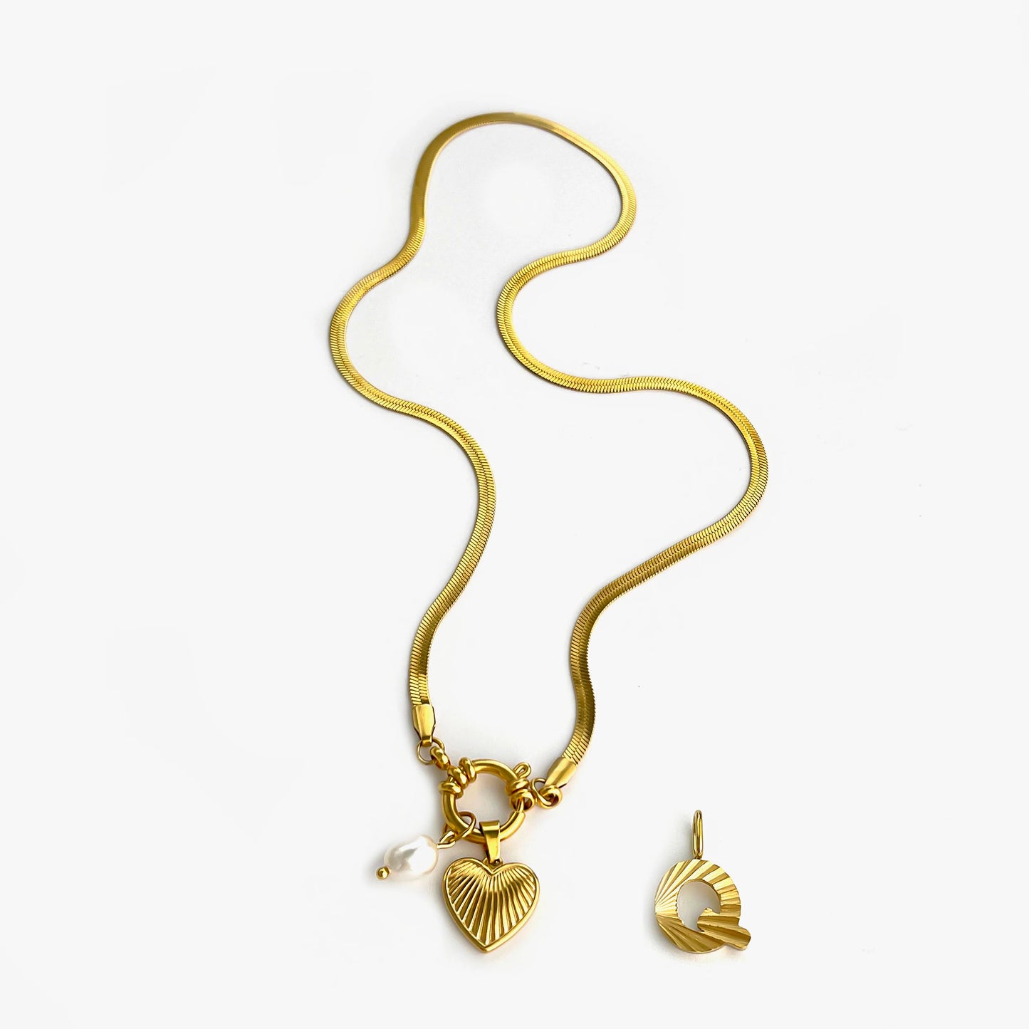 Mia’s Personalized necklace